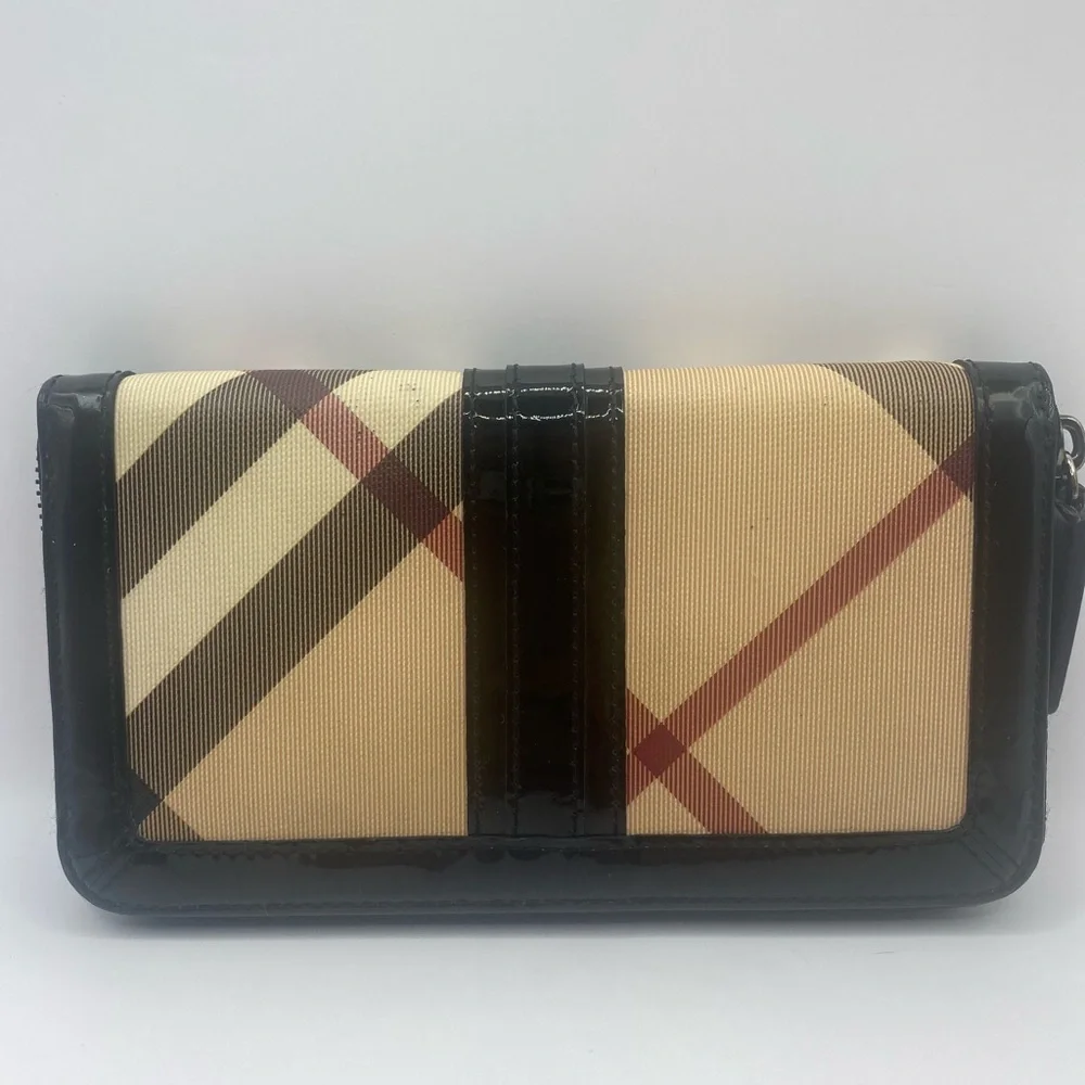 Burberry zippy large nova wallet in leather - Picture 1 of 9